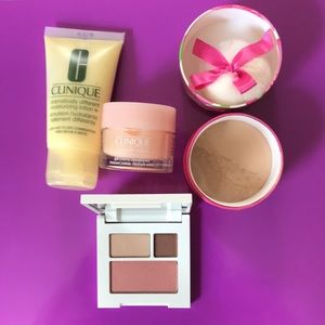 Clinique Bundle moisturizer powder eyeshadow blush